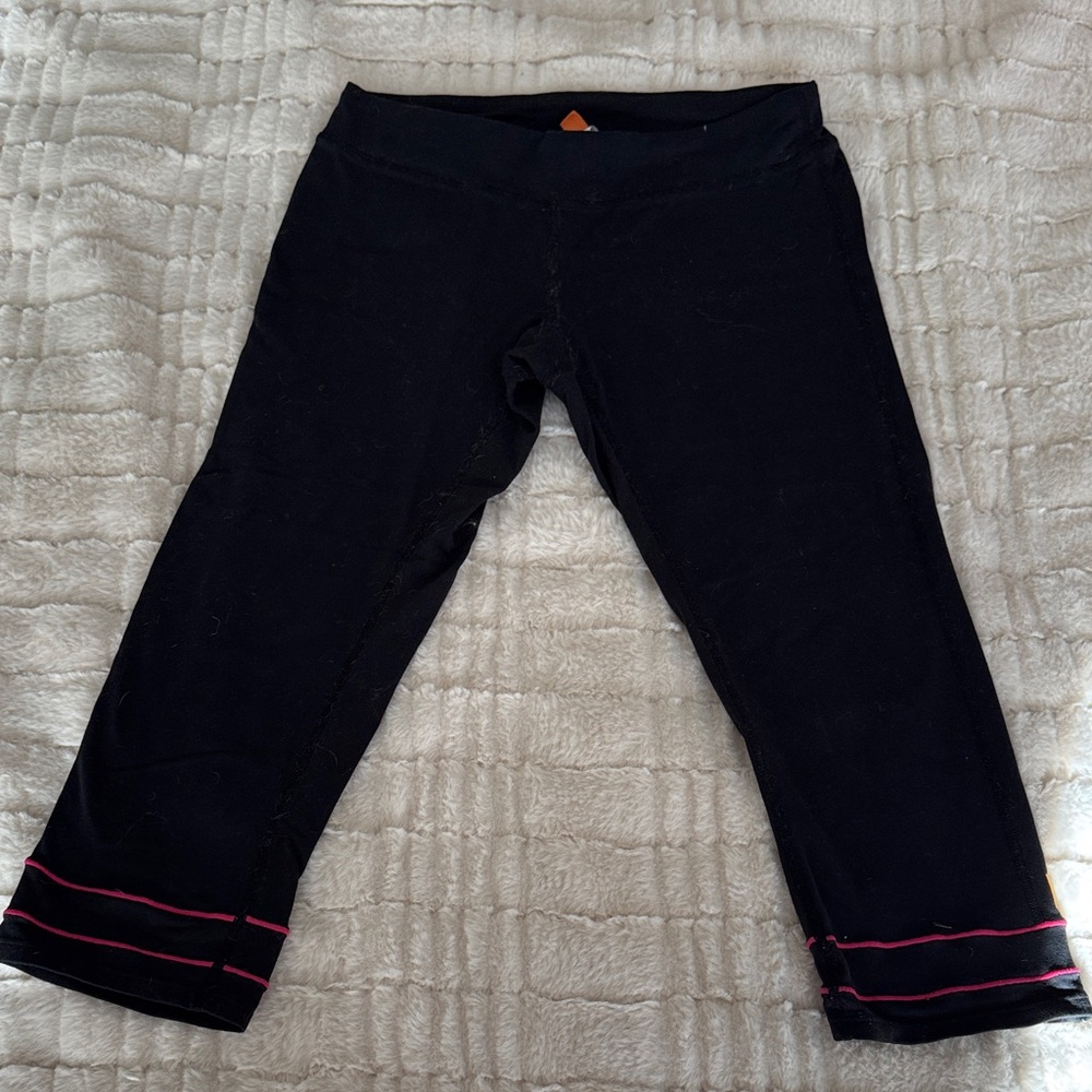 Lucy Black capri Leggings with Pink Trim